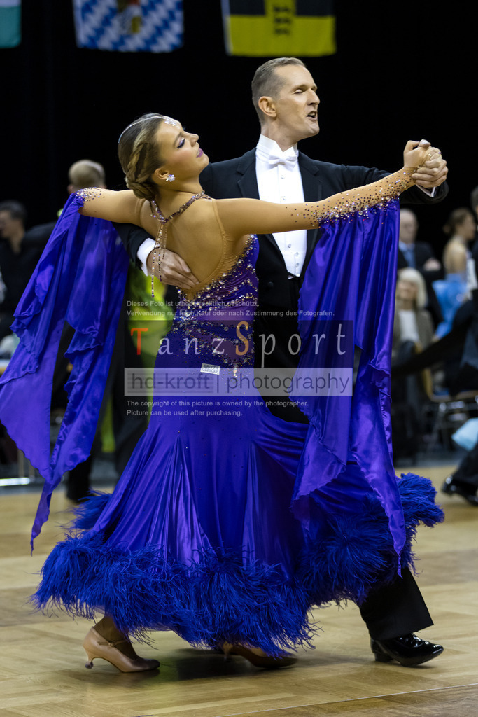 20241102_DC_HGR_Std_08493 | Tanzsportbilder, Standardtanz, Lateintanz, WDSF, DTV, LTVB, dancecomp, goc, hessen tanzt, blaues band der spree, walzer, tango, wiener walzer, slowfox, quickstepp, samba, rumba, cha-cha-cha, paso doble. jive, hd-kroft photography, turniertanzsport