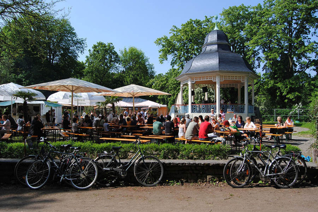 Foto: Leipzig - Musikpavillon | Das Team hinter BILDLEXIKON LEIPZIG bündelt historische wie aktuelle Informationen über die Stadt Leipzig in Text und Bild auf einer Plattform und stellt diese der interessierten Öffentlichkeit zur Verfügung.