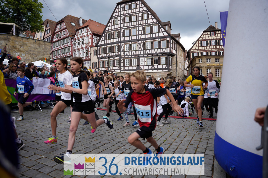 Stadtwerke Schüler und Jugendlauf 1,7km | 3koenigslauf 2022 Stadtwerke Schüler und Jugenlauf 1,7km - Realisiert mit Pictrs.com