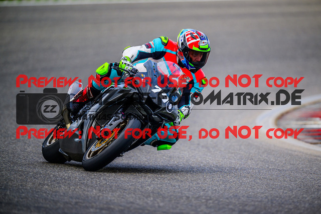 MaZZes_FotoMatrix_240910_6007705_6525 | WEISS