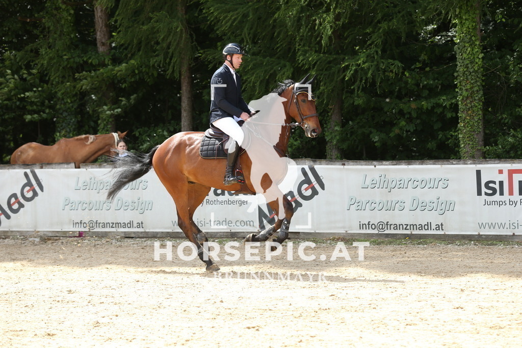 DL2Q5272 | Willkommen bei Brunnmayr - Design & Fotografie – Ihrem Spezialisten für Reitturniere und Pferdeveranstaltungen in Oberösterreich, Salzburg und Bayern! Seit über 17 Jahren sind wir leidenschaftlich dabei.