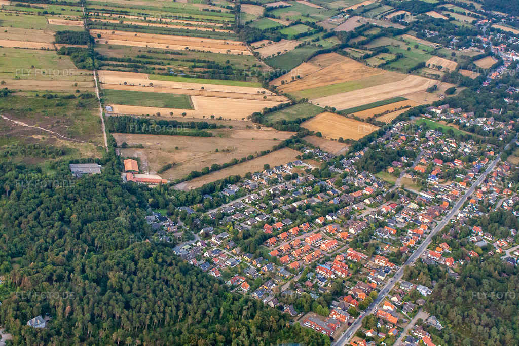 Luftbild: Ortsansicht von Westen im Ortsteil Sahlenburg in Cuxhaven im Bundesland Niedersachsen in Deutschland. Foto: IMG_70439.jpg vom 06.08.2014 durch Werner Riehm/FLY-FOTO.de