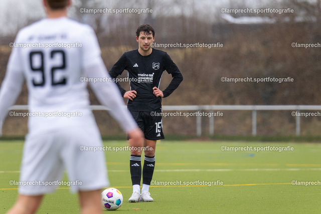 Fußball I Herren I Saison 2025-2026 I Landesfreundschaftsspiel I SC Rönnau - SSG Rot-Schwarz Kiel 032 | Mats Hamann (15, SC Rönnau) - Realisiert mit Pictrs.com