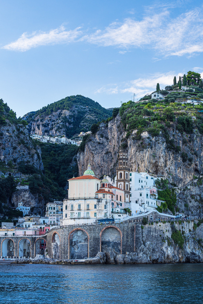 Blick auf Atrani an der Amalfiküste in Italien | Blick auf Atrani an der Amalfiküste in Italien.