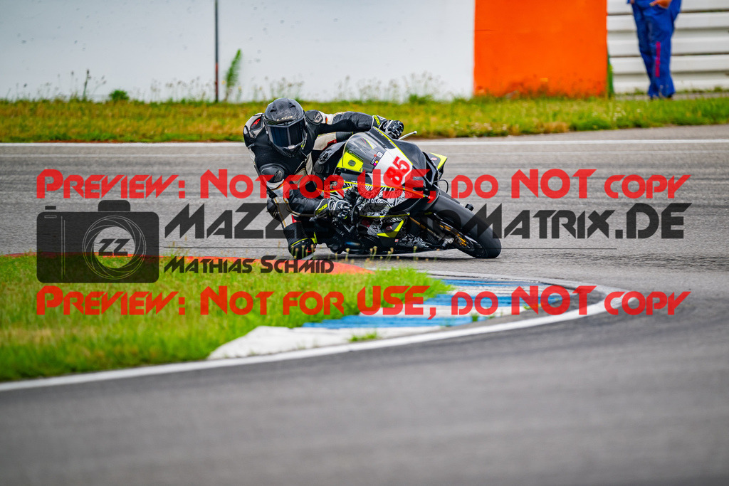 MaZZes_FotoMatrix_240701_6007705_3674 | WEISS