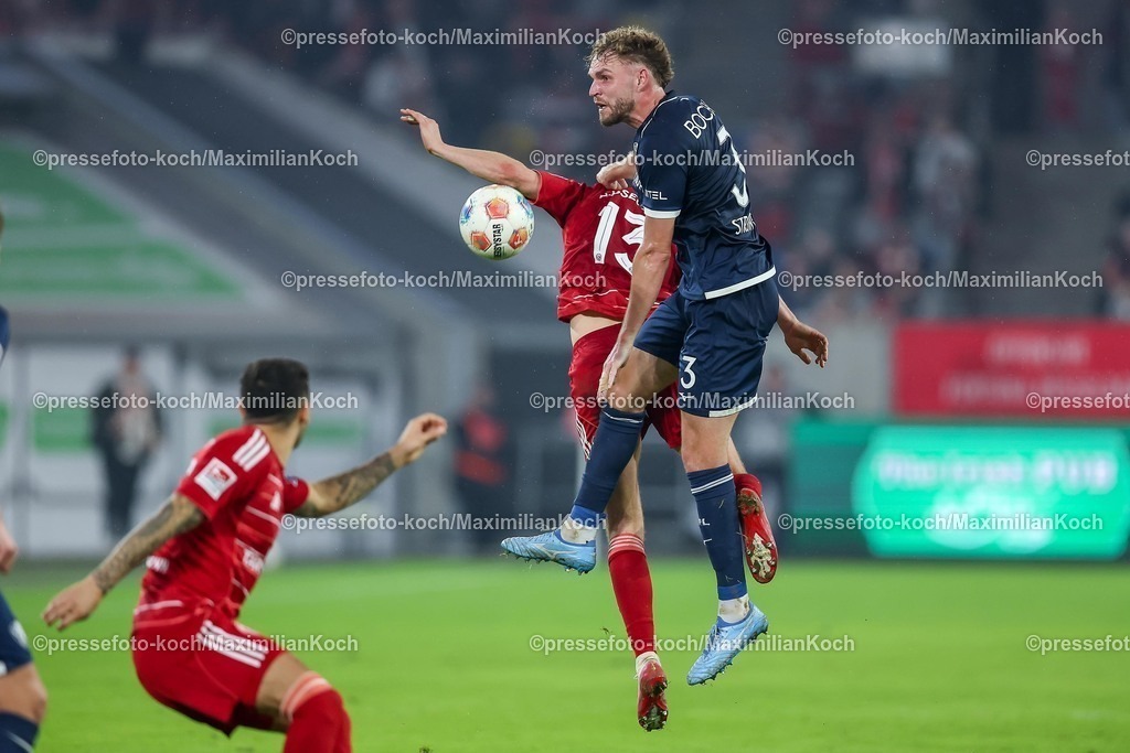 F9527022601125 | 27.02.2026, Fußball, Fortuna Düsseldorf - VfL Bochum, 2. Fußball Bundesliga, Merkur Spiel-Arena, Saison 2025 2026: Cedric Itten&nbsp;(Fortuna Düsseldorf #13) im Zweikampf gegen  Philipp Strompf&nbsp;(VfL Bochum #03)  DFB regulations prohibit any use of photographs as image sequences and or quasi-video.