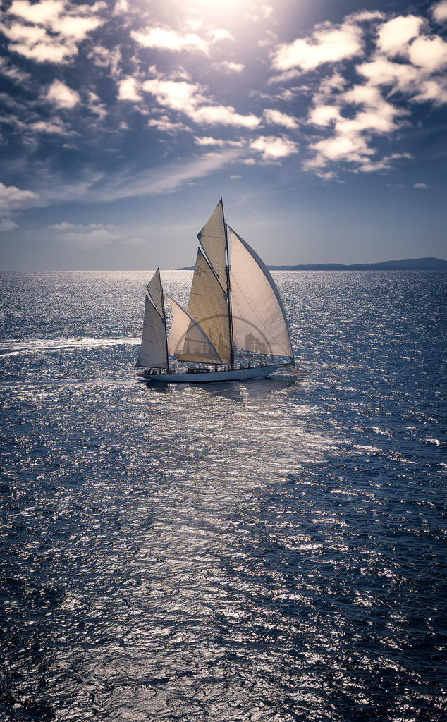 stativkunst-955 | Exklusive Hamburg collagen, tolle Segelbilder und viele weitere tolle Motive auf Leinwand, Poster, Alu-Dibond, u.v.m. findet Ihr bei uns auf hamburgbild.de. Findet Euer Wandbild für Euer Zuhause, Büro oder die  Praxis…. - Realisiert mit Pictrs.com