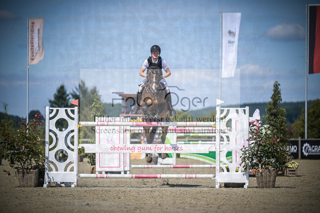 DOS_4228 | Entdecke hochwertige Reitturnierfotos von Foto Oger. Professionell, emotional und authentisch – jetzt Lieblingsmomente im Shop bestellen.Deutschlandweite Turnierfotografie. - Realisiert mit Pictrs.com