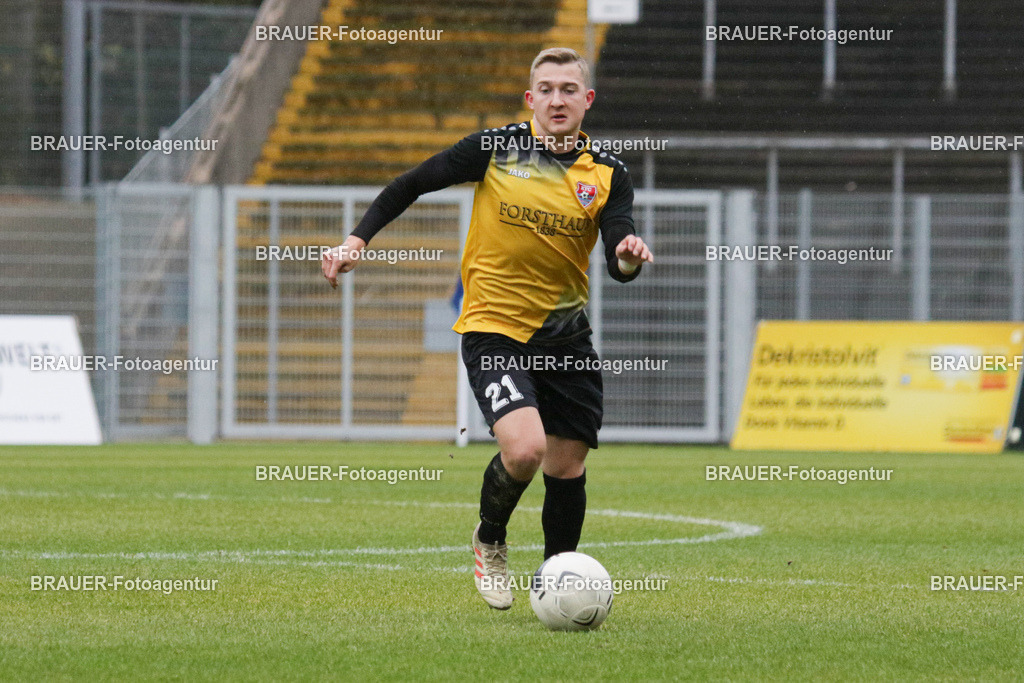 KFC Uerdingen - TSV Meerbusch | Krefeld, Deutschland, 07.12.25 Jan Bachmann (KFC Uerdingen) in Aktion während des Oberliga Niederrhein Spiels zwischen KFC Uerdingen - TSV Meerbusch im Krefelder Grotenburg Stadion am 07. Dezember 2025 in Krefeld (Foto von Ralph Görtz / Brauer-Fotoagentur) (KFC Uerdingen)