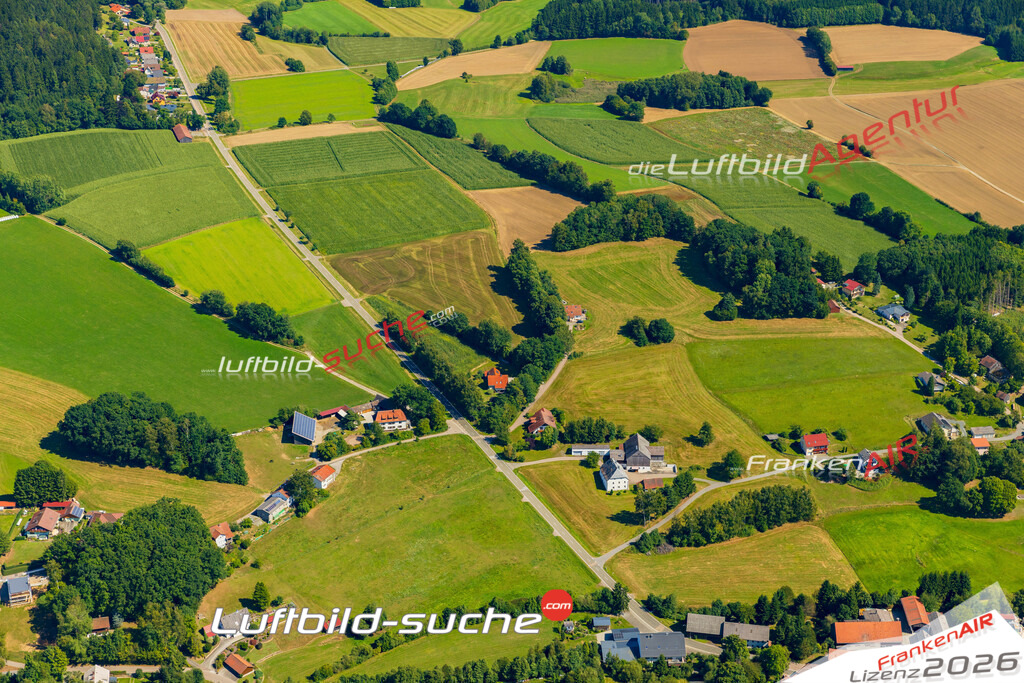 Luftaufnahme  Schönau  Tiefenbach Das Luftbild wurde 2025 vom UL-Flugzeug heraus erstellt ( keine Drohne ) - Hochauflösende Luftaufnahme -Nicht vergleichbar mit Google Maps oder Satelittenbilder- Die Geschenkidee !Mit Lizenz und Bildrechte bestellbar