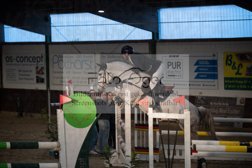 Hallenreittunier Voxtrup 2023 | Entdecke hochwertige Reitturnierfotos von Foto Oger. Professionell, emotional und authentisch – jetzt Lieblingsmomente im Shop bestellen.Deutschlandweite Turnierfotografie. - Realisiert mit Pictrs.com