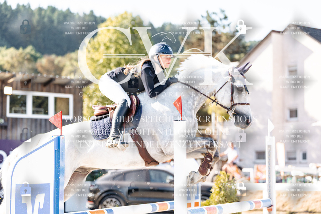CK904439 | Turnierfotografie Pferdefotografie Trier Rheinland-Pfalz Pferdesport Reitsport Tierfotografie Sportfotografie Pferdevideo Pferdevideografie Equestrianvideography equestrianphotography  - Realisiert mit Pictrs.com