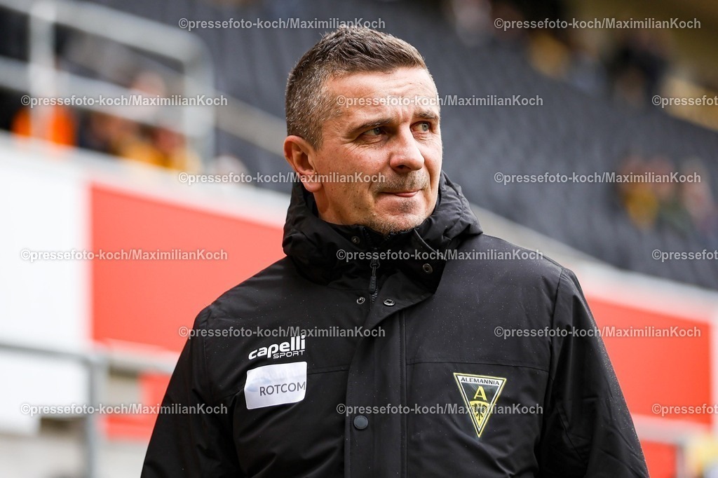 xKWIx21022601020 | 21.02.2026, xKWIx, Fußball, 3. Liga, Alemannia Aachen - SC Verl, Tivoli: Mersad Selimbegovic (Alemannia Aachen Cheftrainer) Photo: xKamilxWilkowskixPressefotoKochx