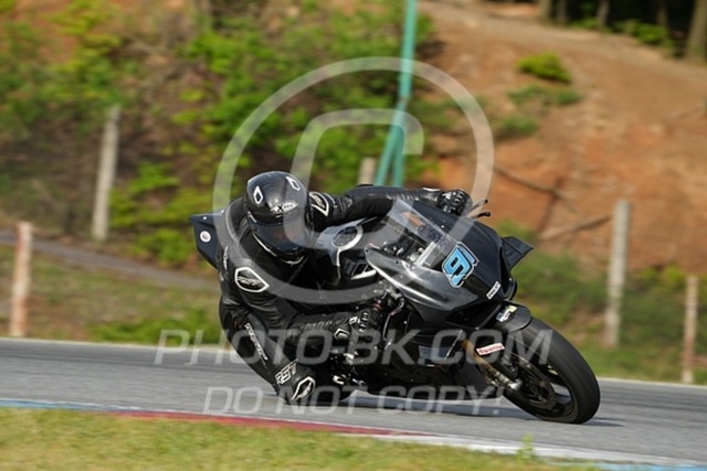 2024_05_03_PBK_13550 | Sportfotografie; SlowMotion; Video; Rennstrecke; Hafeneger; Speer; Racing; RSE; BMW; CBO; Trackday; Motorsportarena; Hockenheimring; Brno; Most; Barcelona; Valencia