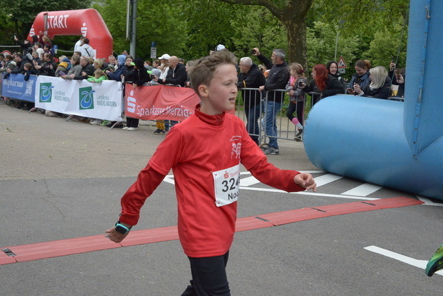 10-45-44_ | Meisterchip Fotoshop - Realisiert mit Pictrs.com