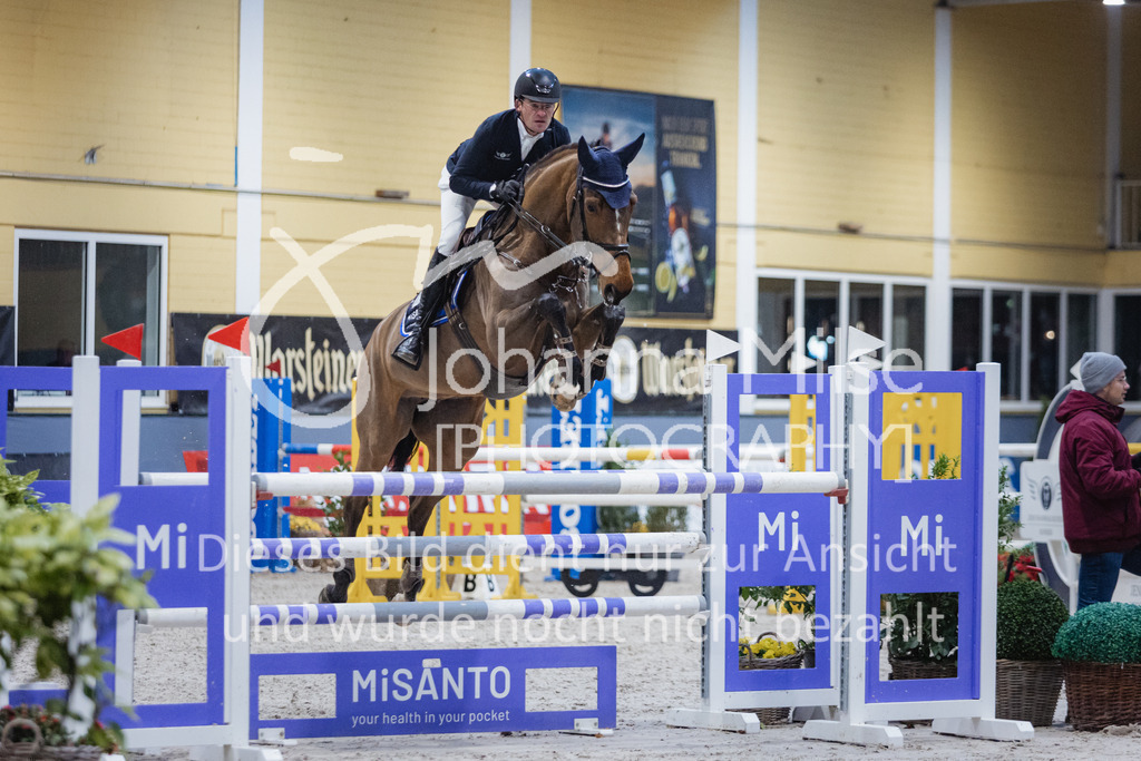 221216_Warstein_Youngster-M-434 | Deine schönsten Turniermomente als professionelle Fotos! Entdecke hochwertige Pferdesport-Fotografie im Online-Shop. Jetzt Fotos finden & bestellen!