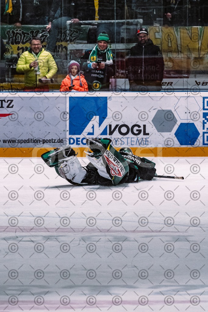 Alligators_vs_Toelz_15_02_2026-69 | Höchstadt Alligators Fotogalerie: Eishockey-Action aus Franken. Professionelle Spielfotos, Portraits & Stadionbilder zum Download. Jetzt entdecken! - Realisiert mit Pictrs.com