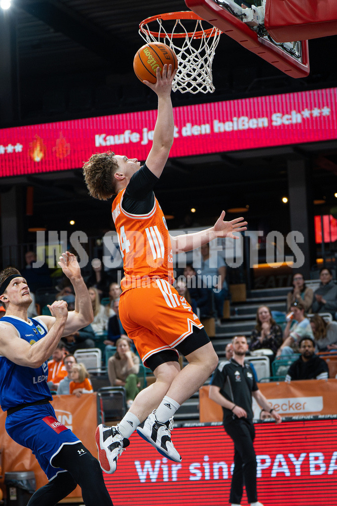 Basketball I Herren I Saison 2025-2026 I 2. Bundesliga ProB Nord I 23. Spieltag I RASTA Vechta II - EN Baskets Schwelm I 7692 | Roy Krupnikas (24, RASTA Vechta II) - Realisiert mit Pictrs.com