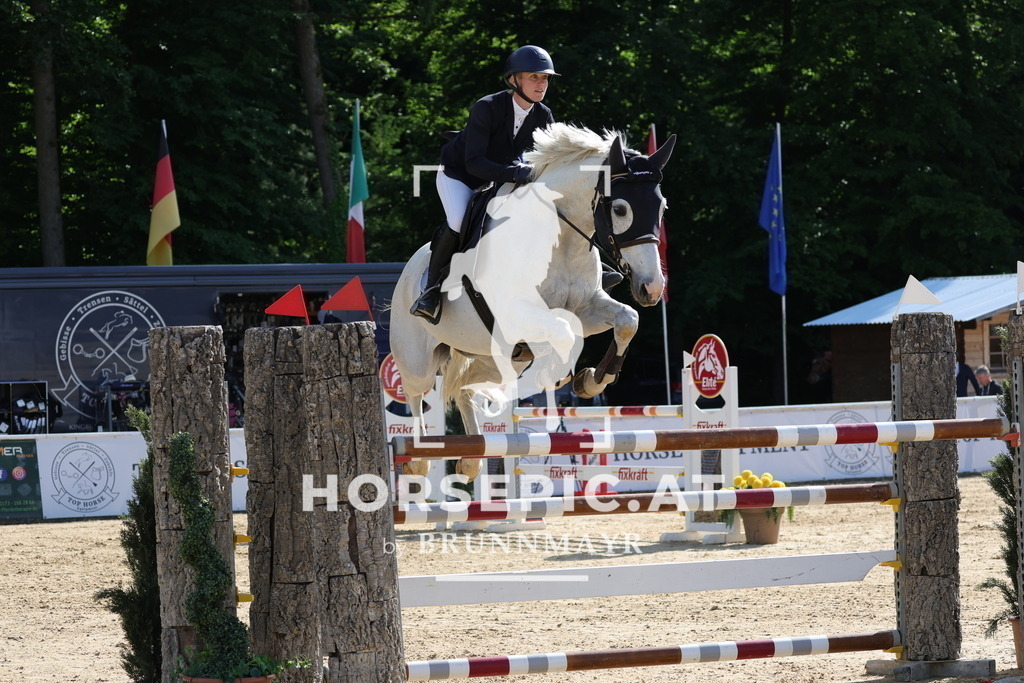 0P6A9293 | Willkommen bei Brunnmayr - Design & Fotografie – Ihrem Spezialisten für Reitturniere und Pferdeveranstaltungen in Oberösterreich, Salzburg und Bayern! Seit über 17 Jahren sind wir leidenschaftlich dabei.