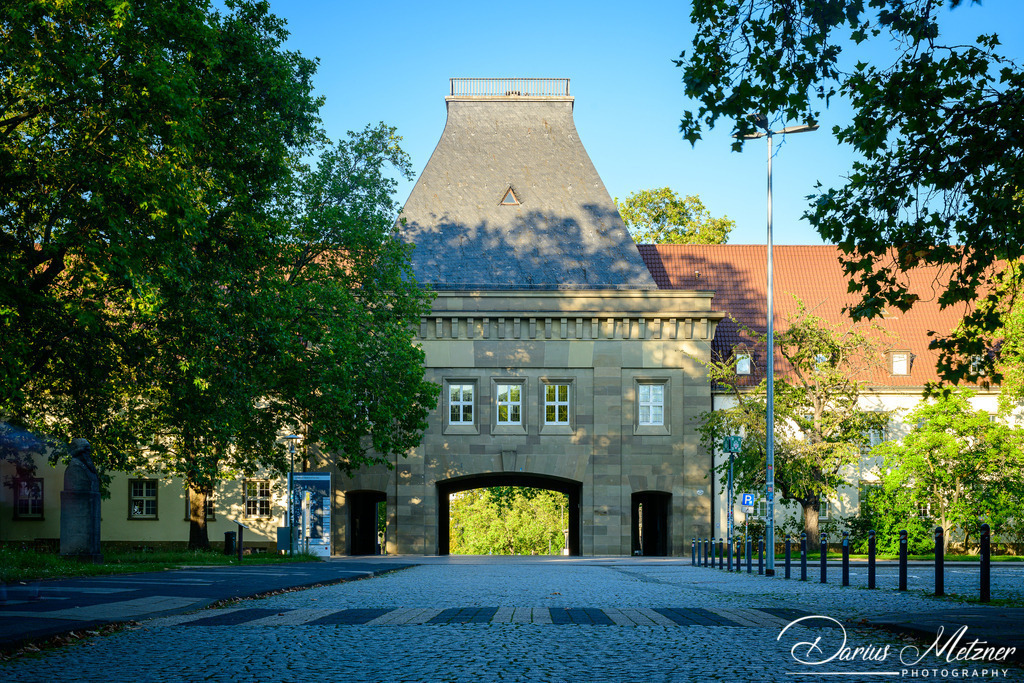 Die Johannes Gutenberg-Universität Mainz | Die Johannes Gutenberg-Universität Mainz (JGU) ist eine Universität in der rheinland-pfälzischen Landeshauptstadt Mainz.
