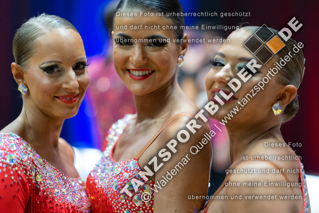 20230114-14885 | Hier finden Sie Tanz Bilder vom Latein und Standard Formationen tanzen. Sportbilder vom Tanzsport. Schöne Fotos und von Weltmeisterschaft, Europameisterschaft, Bundesliga, Regionalliga, Oberliga und Landesliga sowie von GOC Stuttgart, DanceComp, WM Bremen