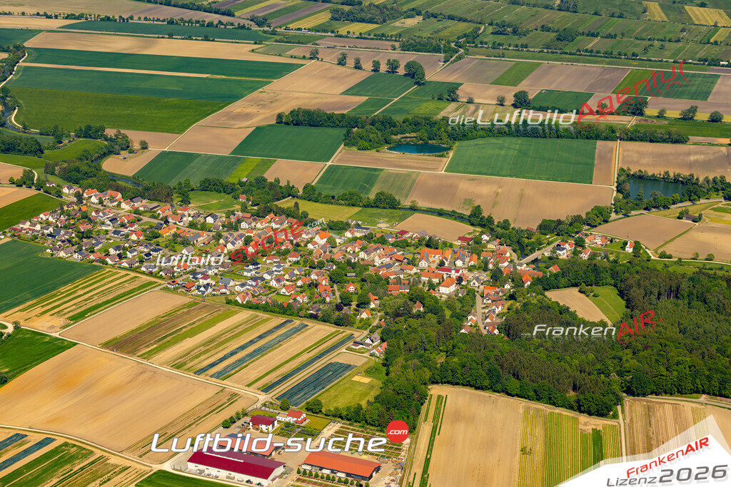 Das Luftbild zeigt : Druisheim Mertingen - Die Luftaufnahme wurde 2024 vom UL-Flugzeug aus erstellt ( keine Drohne ) - Hochauflösende Luftaufnahme - Für grossformatige Ausdrucke geeignet. Die Geschenkidee !Mit Lizenz und Bildrechte bestellbar
