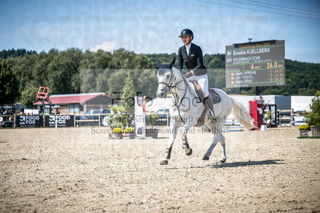 DOS_2439 | Entdecke hochwertige Reitturnierfotos von Foto Oger. Professionell, emotional und authentisch – jetzt Lieblingsmomente im Shop bestellen.Deutschlandweite Turnierfotografie. - Realisiert mit Pictrs.com