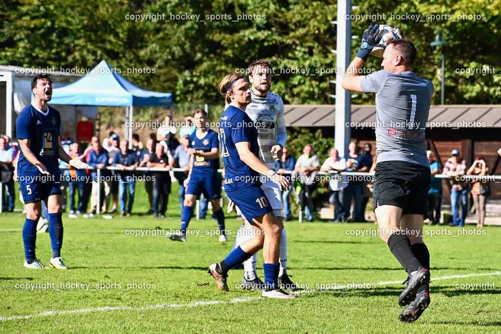ATUS Velden vs. ASKÖ Köttmannsdorf 7.10.2023 | #10 Lukas Lausegger ATUS Velden, #17 Stephan Borovnik (K) Köttmannsdorf, #1#1 SCHENK Alexander Köttmannsdorf, ATUS Velden vs. ASKÖ Köttmannsdorf 7.10.2023, ATUS Velden vs. ASKÖ Köttmannsdorf am 07.10.2023 in Velden (Wald Arena Velden), Austria, (Photo by Bernd Stefan)