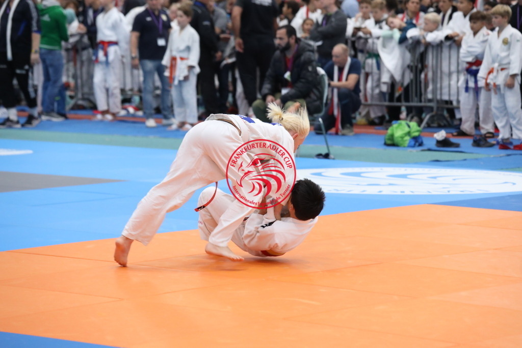 1J7A3268 | Fotos vom Adler Cup - Pictures from Adler Cup

Hier findet Ihr alle Eindrücke und großen Momente der Adler Cup Wochenenden. Here you will find all impressions and great moments of the Adler Cup weekends. - Realisiert mit Pictrs.com