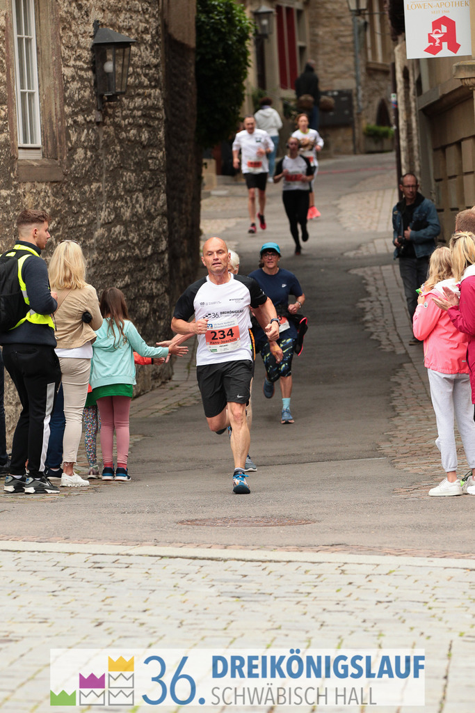 VR Bank Hauptlauf 10km | 3königslauf 2022 VR Bank Hauptlauf - Realisiert mit Pictrs.com