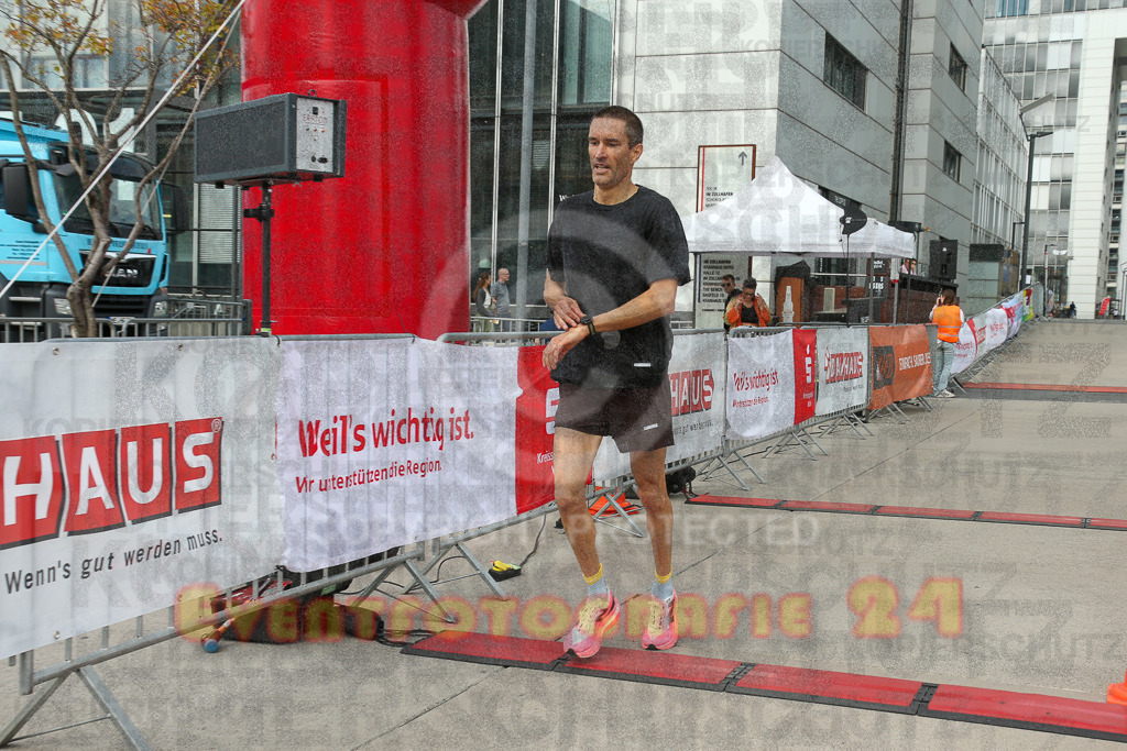 250920_1317_EX1_3986 | Sportfotografie im Rhein-Sieg Kreis, Köln, Bonn, NRW, Rheinland Pfalz, Hessen, etc. Unser Tätigkeitsfeld umfasst den Laufsport vom Volkslauf über den Marathon, Duathlon, Triathon bis zum Ultralauf wie Kölnpfad Ultra oder Schindertrail.