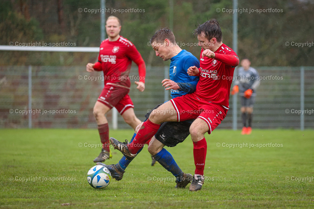 BQ3I5947 | 15.04.2023; kreisliga A Wetzlar; Rasenplatz Niederlemp; SpVgg Lemp - TSV Blasbach; Ergebnis: 0:1 (0:0)