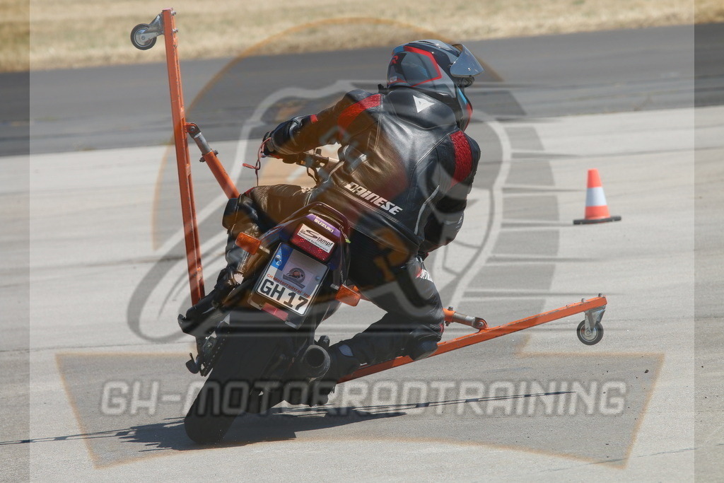 IMG_3132 | gh-motorradtraining-foto.de - Realisiert mit Pictrs.com