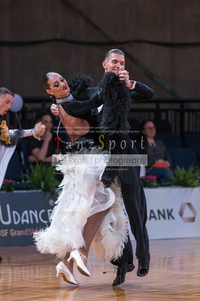 20250819_WDSF-Open-RS-Std_0426 | Tanzsportbilder, Standardtanz, Lateintanz, WDSF, DTV, LTVB, dancecomp, goc, hessen tanzt, blaues band der spree, walzer, tango, wiener walzer, slowfox, quickstepp, samba, rumba, cha-cha-cha, paso doble. jive, hd-kroft photography, turniertanzsport
