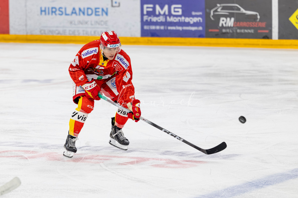 EHCB vs GCK 20260104-7085 | Sportbilder, Sportfotograf, Hochzeits- und Eventfotografin, Flugshows, Portraits und Tiershooting, Aviation, Downhill, Nationalleague, Swissleague, International