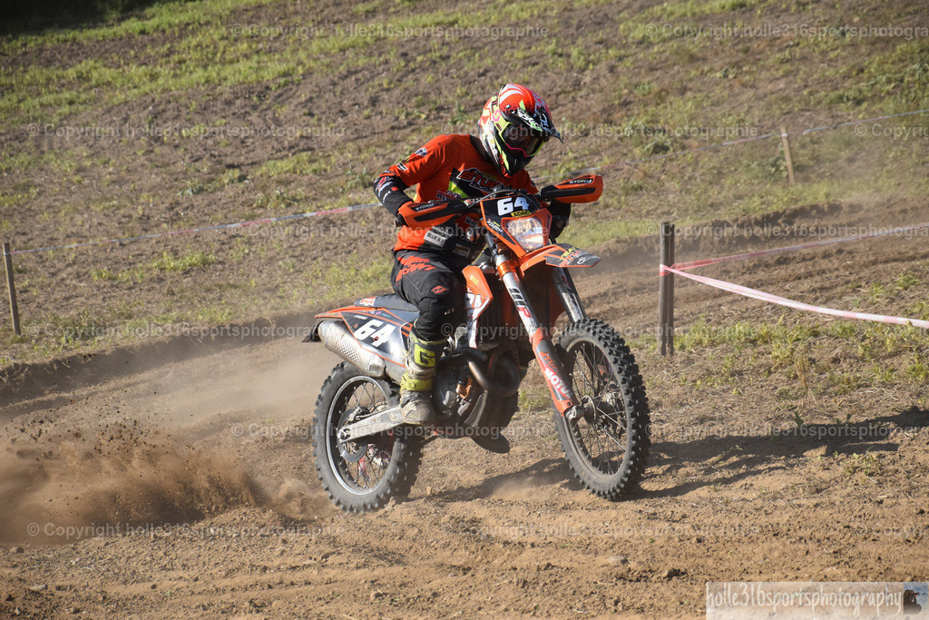 DSC_0529 | Sportfotografie , Motorsport, Motoross, Reitsport, Mointainbike, Enduro,
Landschaft , Outdoor, Eventfotografie, Landschaft, Bilder online bestellen - Realisiert mit Pictrs.com