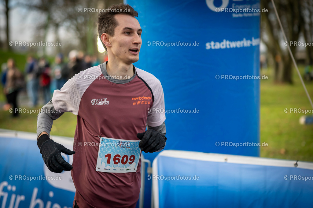 Bonner Nikolauslauf in Bonn, 08.12.2024 | Impressionen vom Bonner Nikolauslauf am 08.12.2024 in Bonn (Freizeitpark Rheinaue). Foto: BEAUTIFUL SPORTS/Axel Kohring
