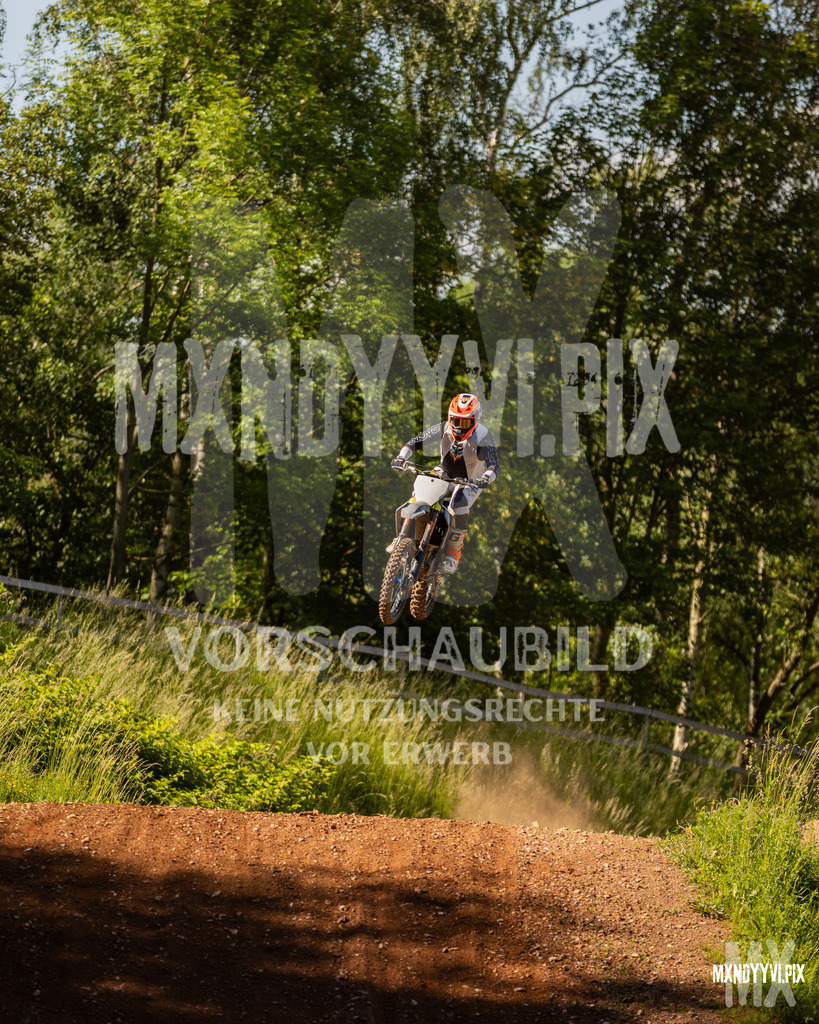 866A0806 | mxndyyvipix