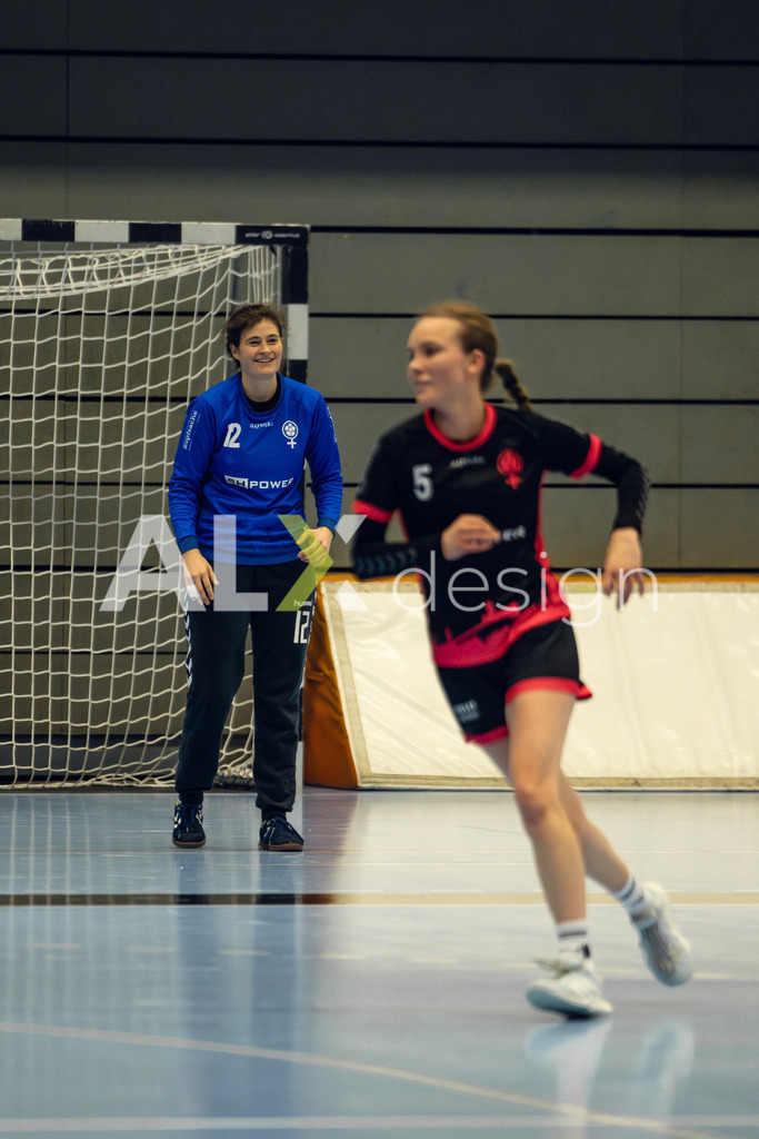 Handball I Frauen I Saison 2025-2026 I Frauen 2. Liga I 8. Spieltag I SG Schaffhausen - SG Red Dragons Uster I 23.11.2025 | Hochwertige Sportfotos kaufen & lizenzieren für Medien, Vereine, Agenturen & Sportler:innen. Entdecke professionelle Sportfotografie im Bildshop von Alexander Franzen. - Realisiert mit Pictrs.com