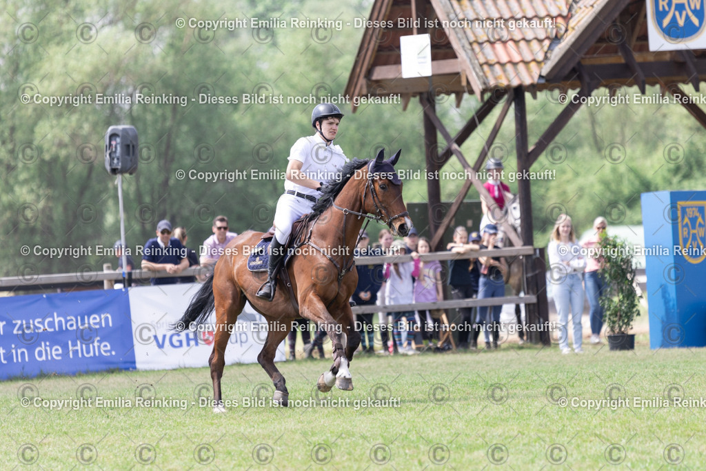 CL5A3221 | Emilia Reinking Fotografie - Realisiert mit Pictrs.com