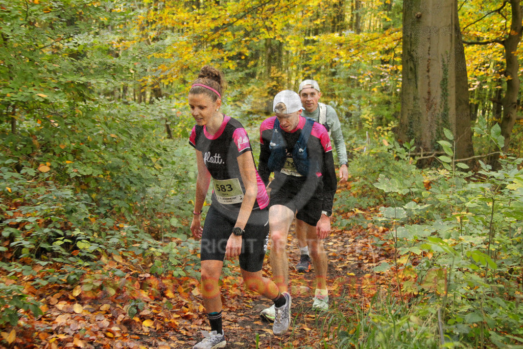 251026_1246_EV4_5813 | Sportfotografie im Rhein-Sieg Kreis, Köln, Bonn, NRW, Rheinland Pfalz, Hessen, etc. Unser Tätigkeitsfeld umfasst den Laufsport vom Volkslauf über den Marathon, Duathlon, Triathon bis zum Ultralauf wie Kölnpfad Ultra oder Schindertrail.