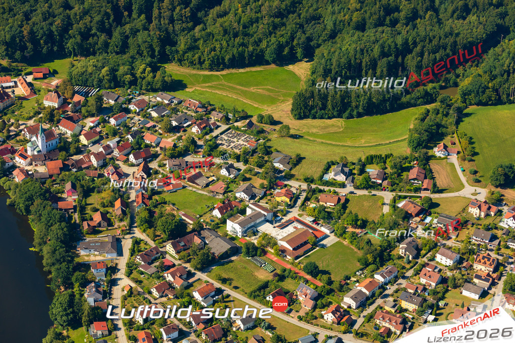 Klassische Luftaufnahme ohne Drohne zeigt:Ramspau bei Regenstauf - Die Luftbildaufnahme wurde 2025 vom UL-Flugzeug heraus erstellt ( keine Drohne ) - Hochauflösende Luftaufnahme -Nicht vergleichbar mit Google Maps oder Satelittenbilder- Die Geschenkidee !Mit Lizenz und Bildrechte bestellbar