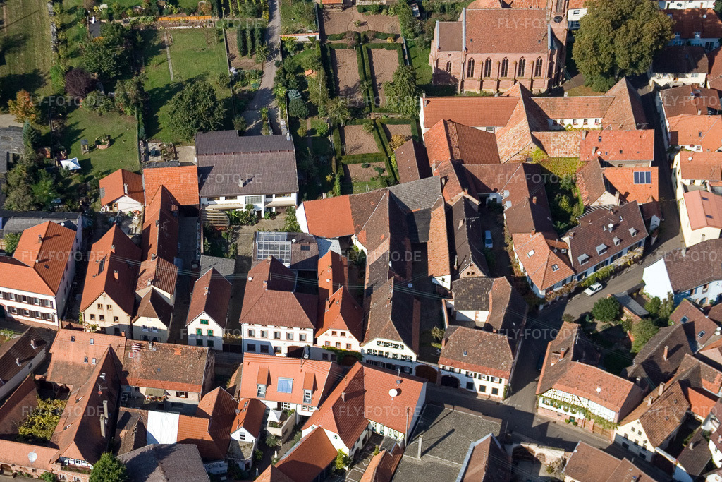 Luftbild: Hauptstr in Birkweiler im Bundesland Rheinland-Pfalz in Deutschland. Foto: IMG_8395.jpg vom 06.10.2007 durch Werner Riehm/FLY-FOTO.de
