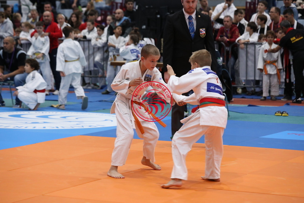 1J7A3080 | Fotos vom Adler Cup - Pictures from Adler Cup

Hier findet Ihr alle Eindrücke und großen Momente der Adler Cup Wochenenden. Here you will find all impressions and great moments of the Adler Cup weekends. - Realisiert mit Pictrs.com