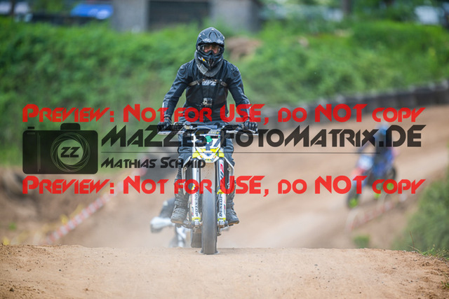 MaZZes_FotoMatrix_220528_9270 | Fotograf Mathias Schmid
Sportfotograf,
Eventfotograf,
Hochzeitsfotograf,
Portraitfotograf