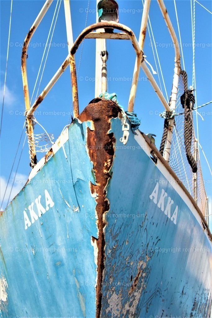 AKKA | Schiffsbug, Schiffsrumpf, Schiff, korrodiert, verrostet