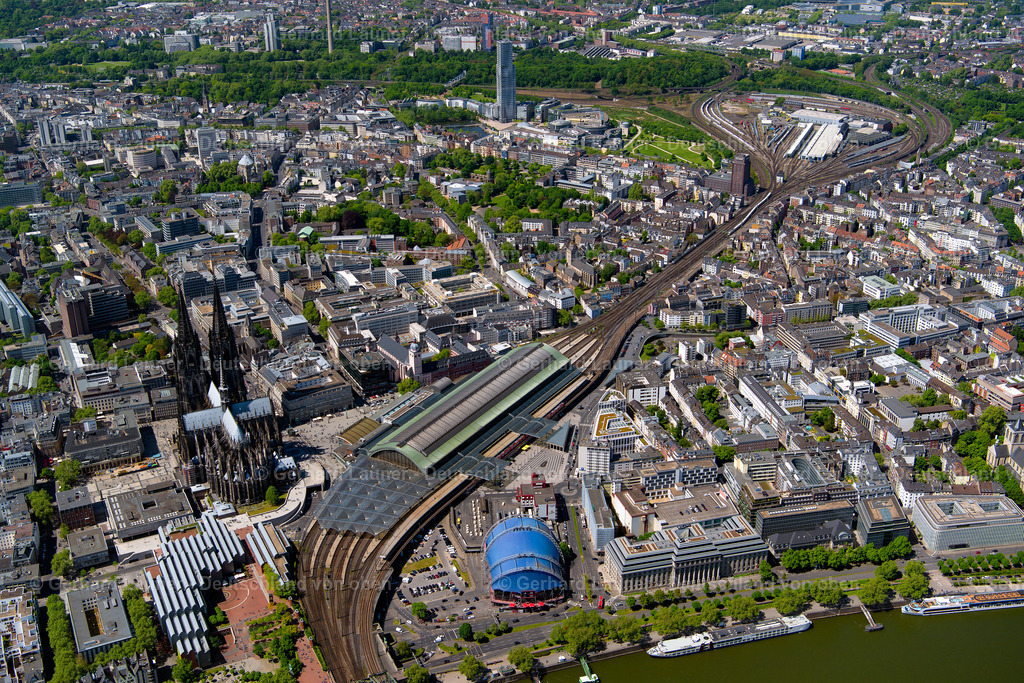 3800365 | Dom, Hauptbahnhof, Köln