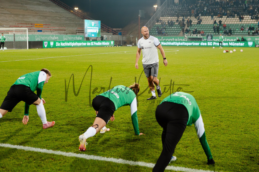 2. Bundesliga, Saison 2025/26, 15. Spieltag: SC Preußen Münster - Hannover 96 | Münster, 05.12.2025: 2. Bundesliga, 15. Spieltag, SC Preußen Münster gegen Hannover 96 im LVM-Preußenstadion in Münster. Foto: sportfotografie.ms | Markus Paletta - Realisiert mit Pictrs.com