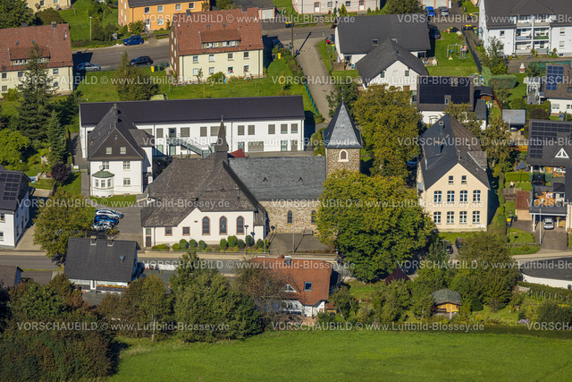 Lennestadt230910603Meggen | Luftbild, St. Agatha Kirche, Alte Schule, Maumke, Lennestadt, Sauerland, Nordrhein-Westfalen, Deutschland