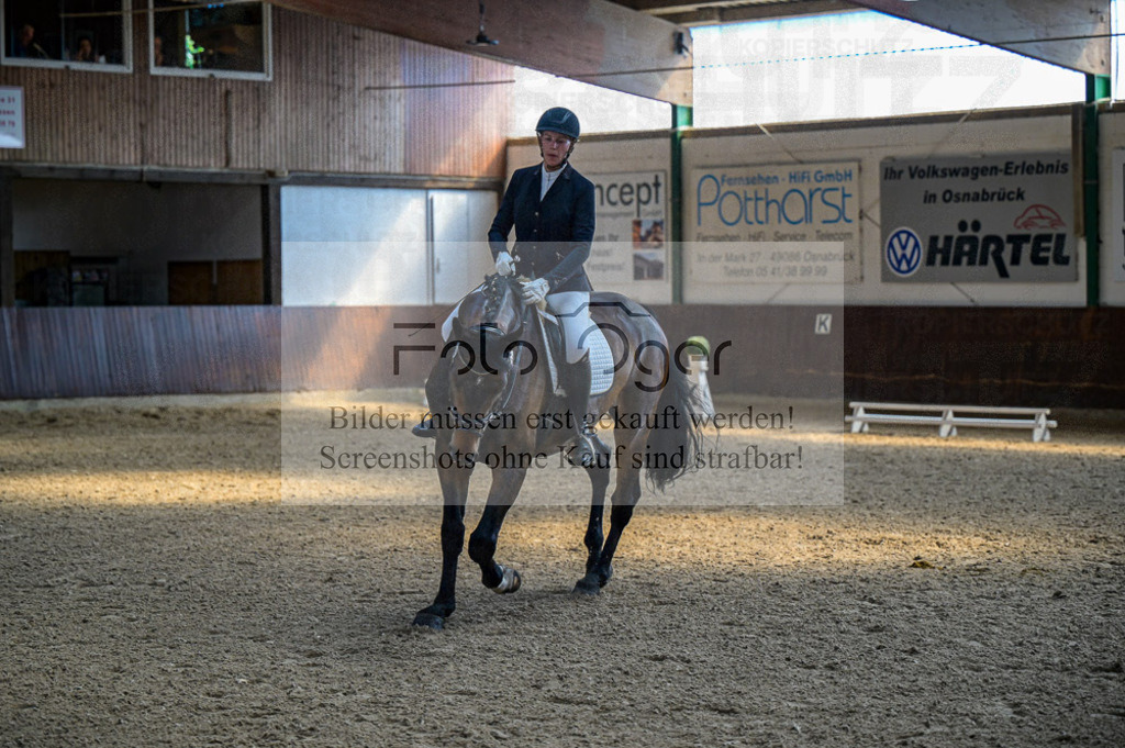 Reitturnier Voxtrup | Entdecke hochwertige Reitturnierfotos von Foto Oger. Professionell, emotional und authentisch – jetzt Lieblingsmomente im Shop bestellen.Deutschlandweite Turnierfotografie. - Realisiert mit Pictrs.com